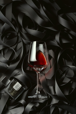 静物摄影中的红酒杯 艺术与情感的容器