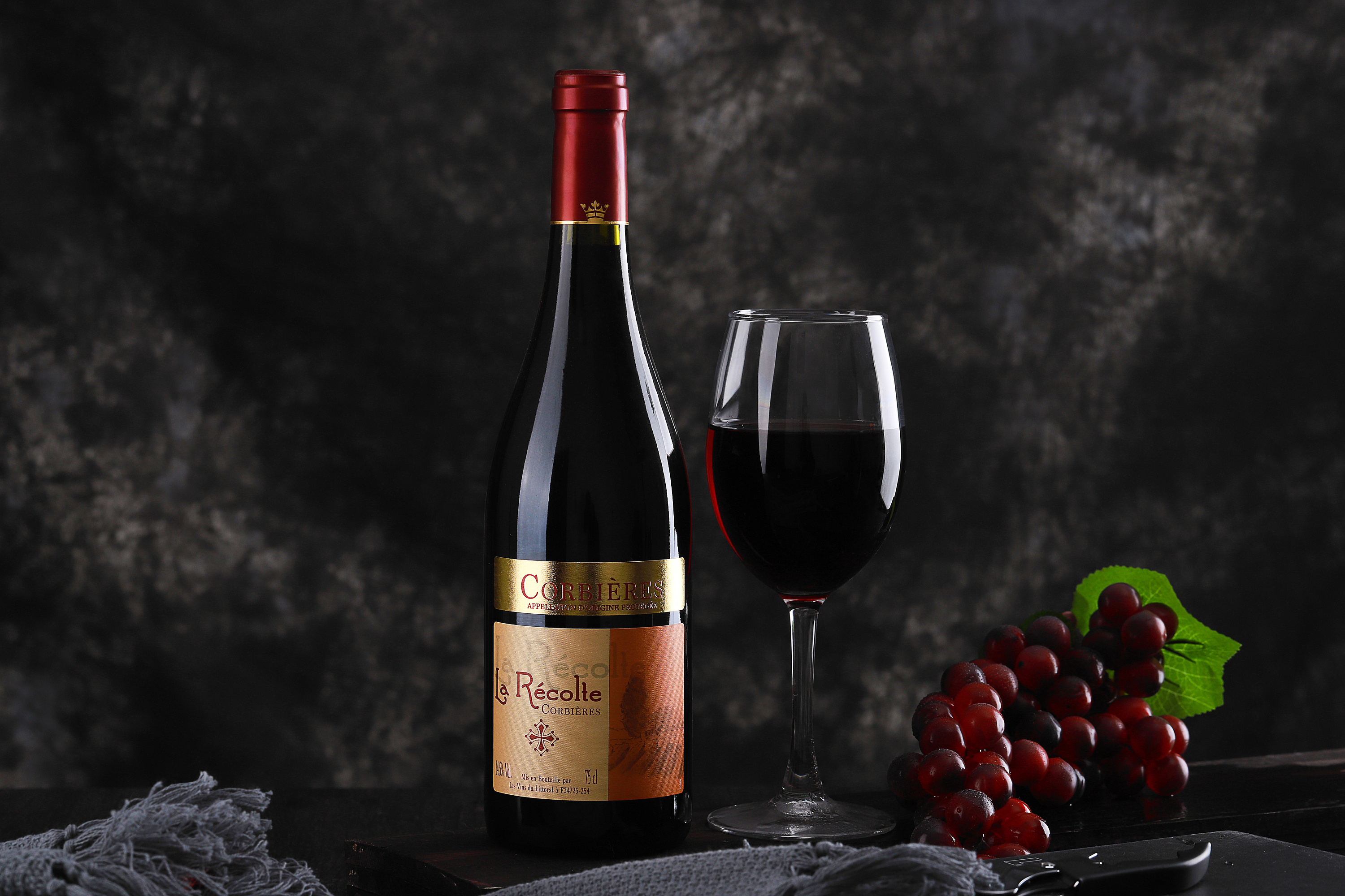 红酒淘宝拍摄的艺术与技巧——信月轩视觉工作室专业指南